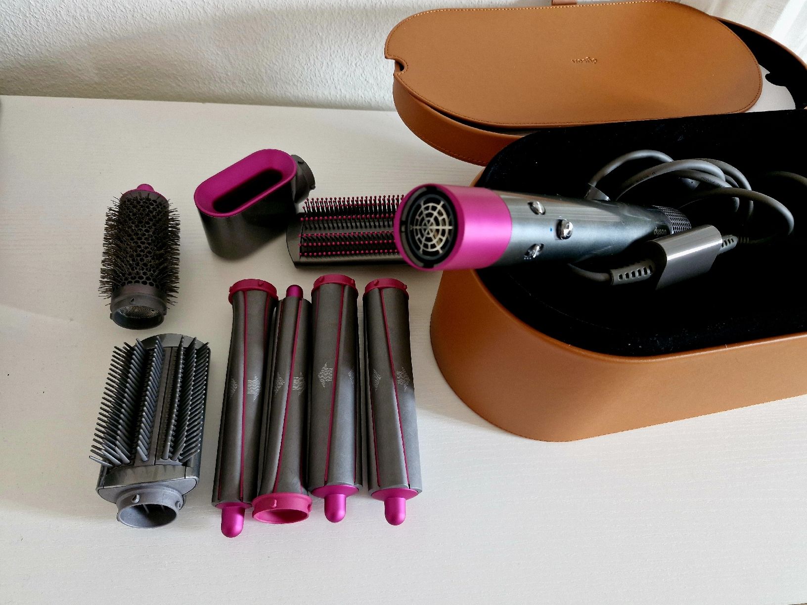 Dyson Sèche-cheveux: Airwrap dyson – Neuf avec emballage d'origine à St-Saphorin-Lavaux par cfe_bq5f 3