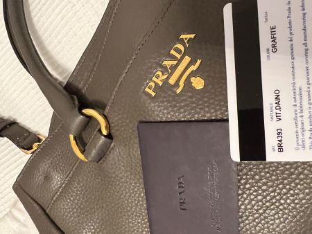 NEUWERTIG***ORIG. PRADA TASCHE GRAU***SCHÖN & PREISWERT***