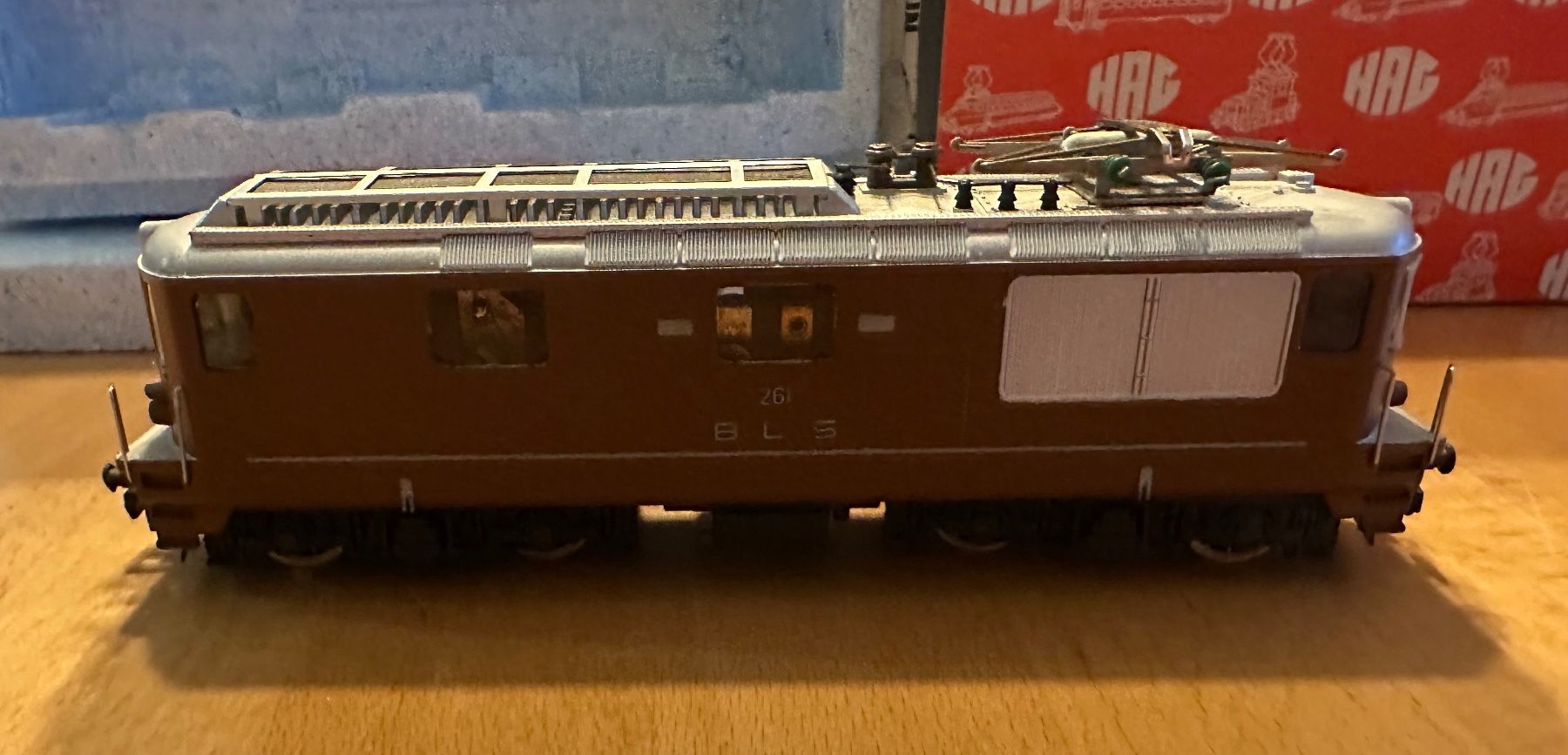 Hag Modellini di ferrovie: Hag RE 4/4 BLS AC Delta Digital – Usato da Oftringen venduto da ib.85 1
