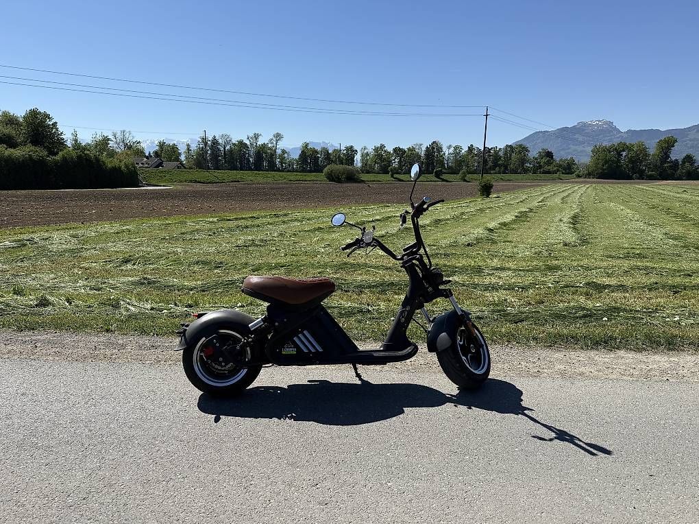 Scooter: E Scooter – Usato da Lüchingen venduto da Elv_vhj9 2