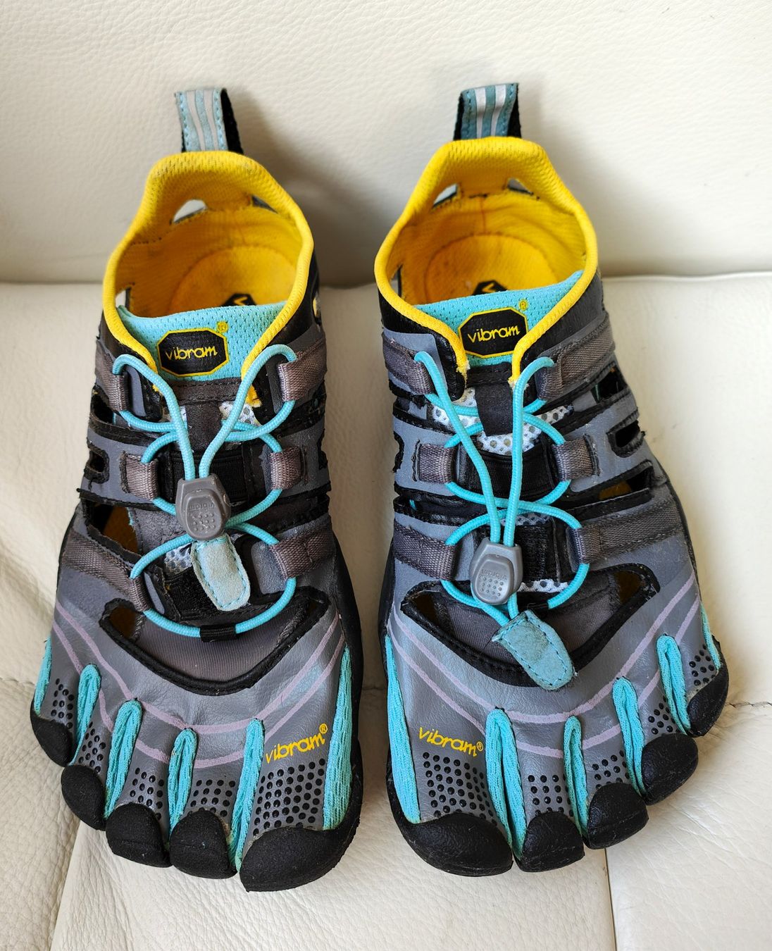 Vibram Damenschuhe: FIVEFINGERS Zehenschuhe Damen Gr. 38 – Gebraucht aus Lachen SZ von PizBuin35 1