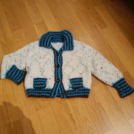 Strickjacke Grösse 98