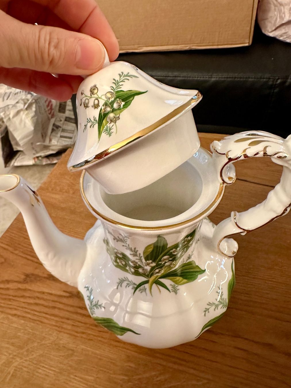 Set di piatti: Kaffeeservice Porzellan – Nuovo e nell'imballaggio originale da Zürich venduto da mar_ncs5 7