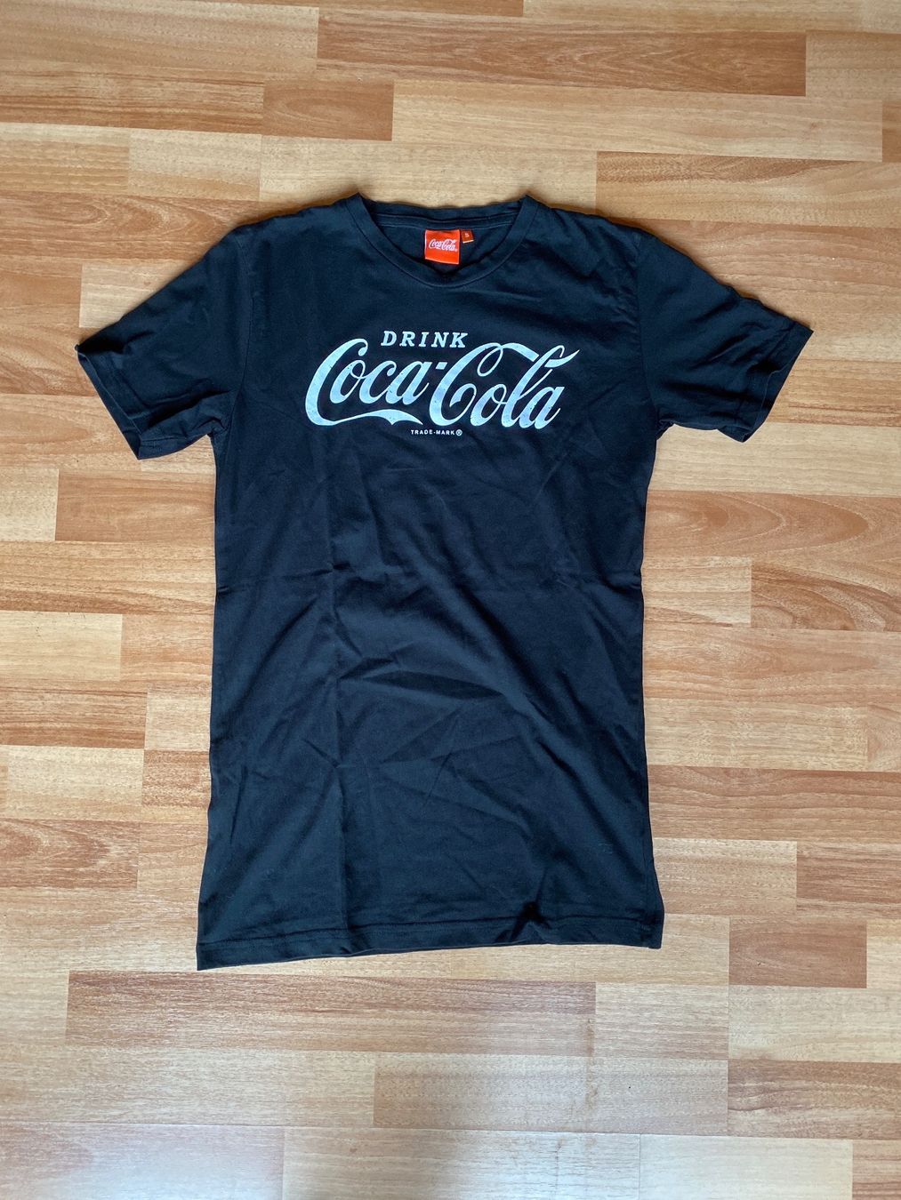 T-Shirts: Drink Coca Cola T-Shirt Gr. S schwarz – Gebraucht aus St. Gallen von mai_gd7k