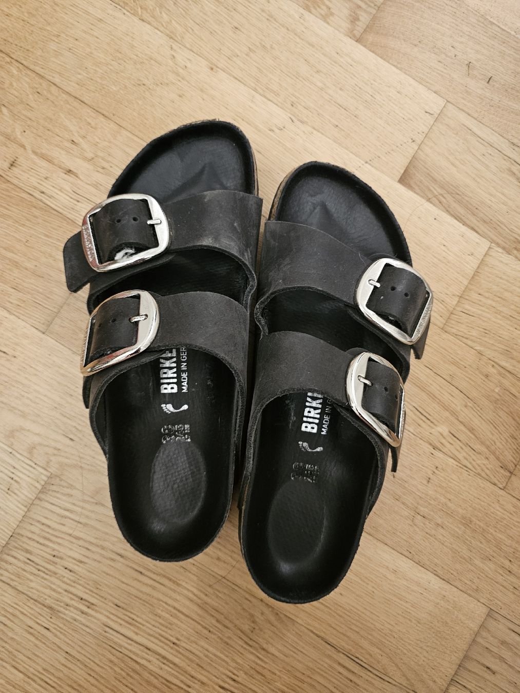 Birkenstock Chaussures femmes: birkenstock arizona - schwarz – D'occasion à Oberengstringen par gre_7wv8