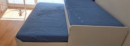 Twin pull-out bed w/ storage drawer