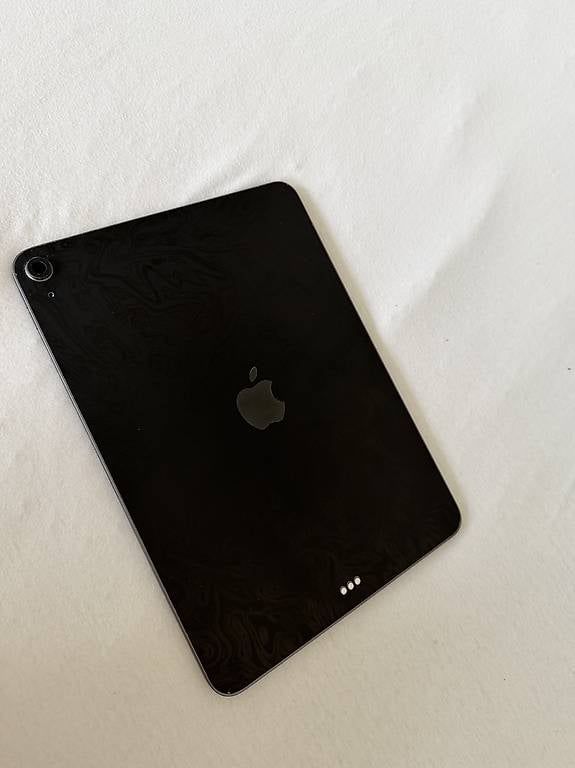 Tablet PC: Ipad Air 5 Generation 64 GB – Usato da Lachen SZ venduto da epe_h6fw 1