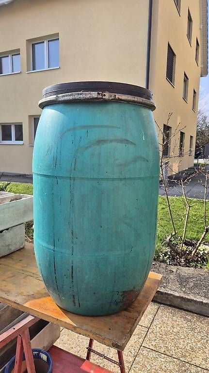 Accessori: Kunststofffässer 5 St – Usato da Niederbipp venduto da flodur55 3