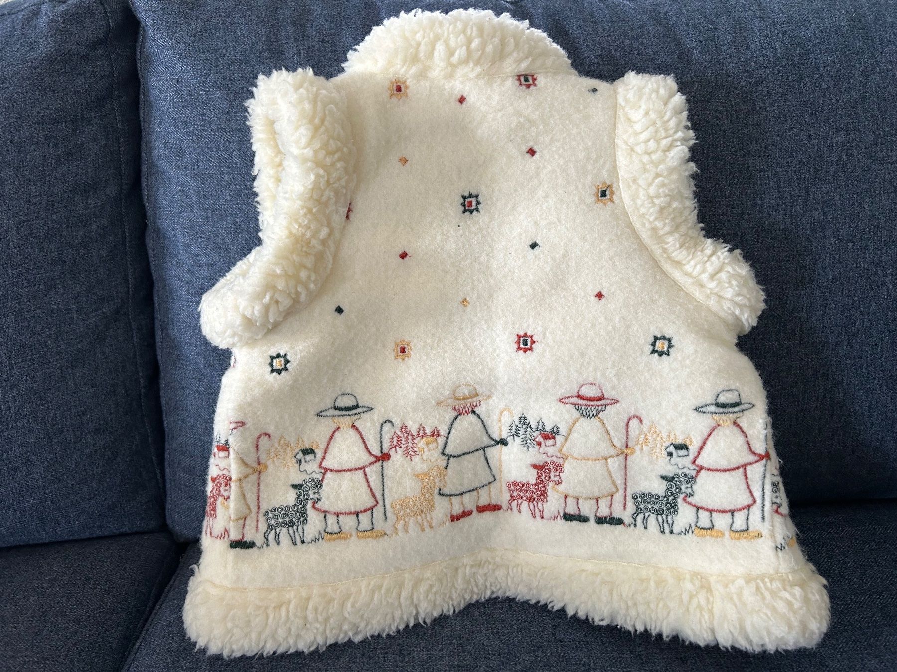 Gilets & Westen: Wintergilet aus Fell – Gebraucht aus Buchrain von mangotree123 1