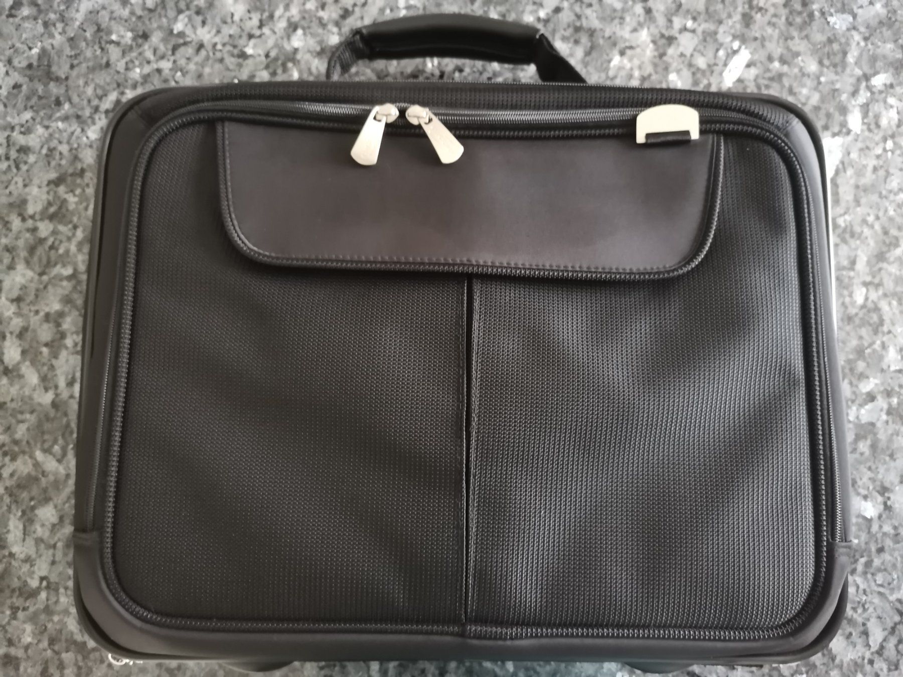 Taschen: Läptoptasche – Neu und originalverpackt aus Biel/Bienne von No62