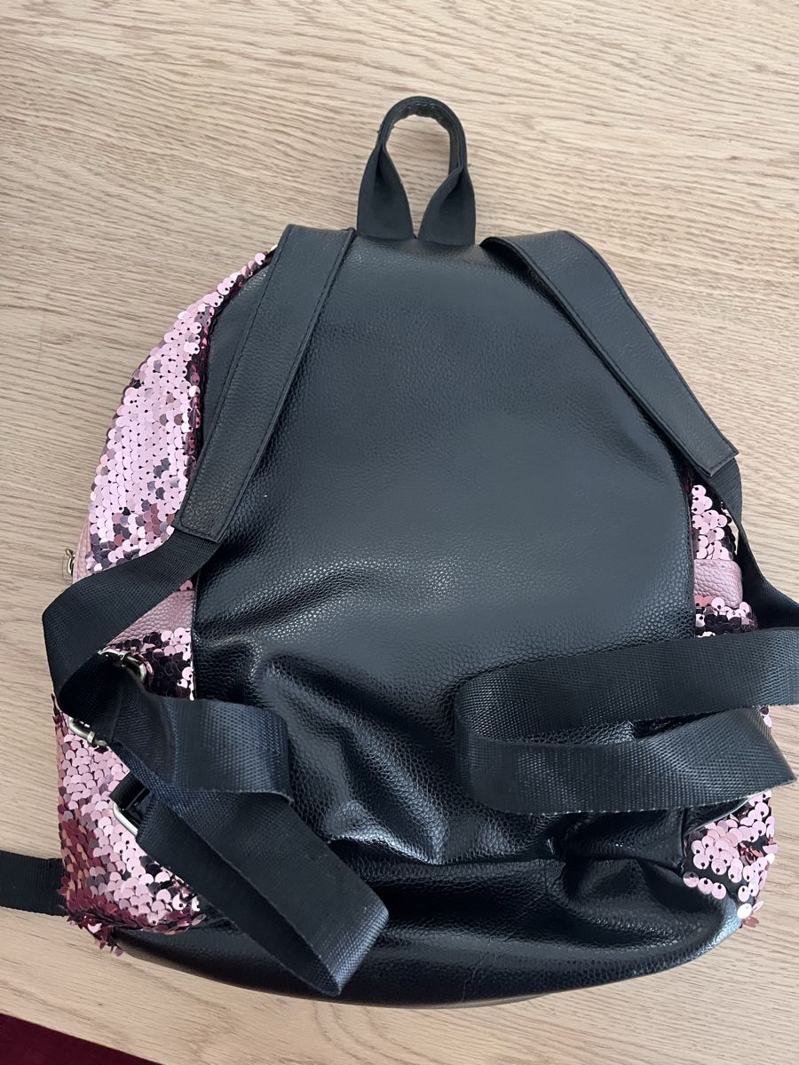 Borse & Zaini: Sac à dos sequins – Usato da Genthod venduto da Noe_l6rp 1