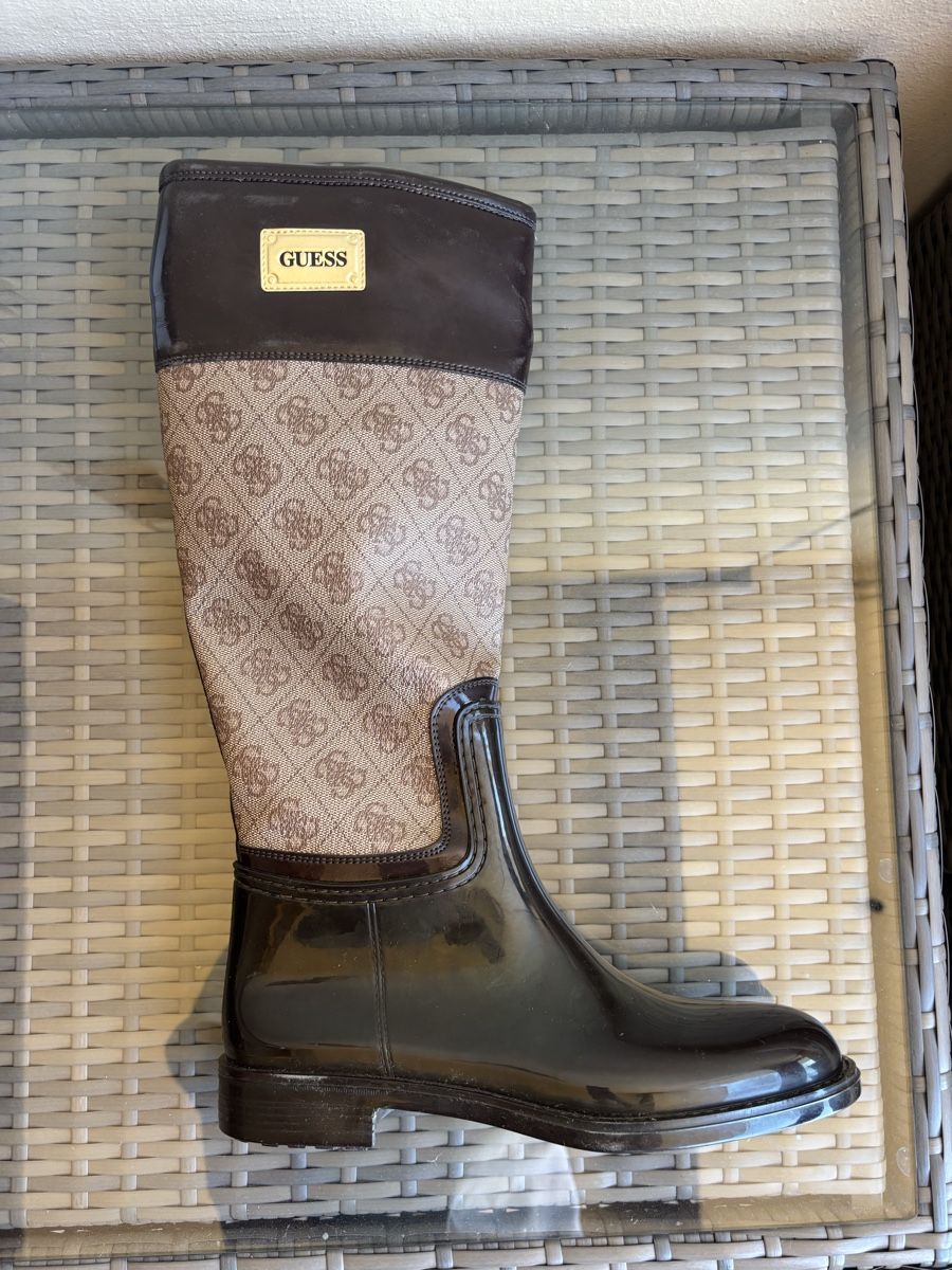 Guess Chaussures femmes: Bottes de pluie Guess – Neuf (Voir description) à Genève par ste_k6dj