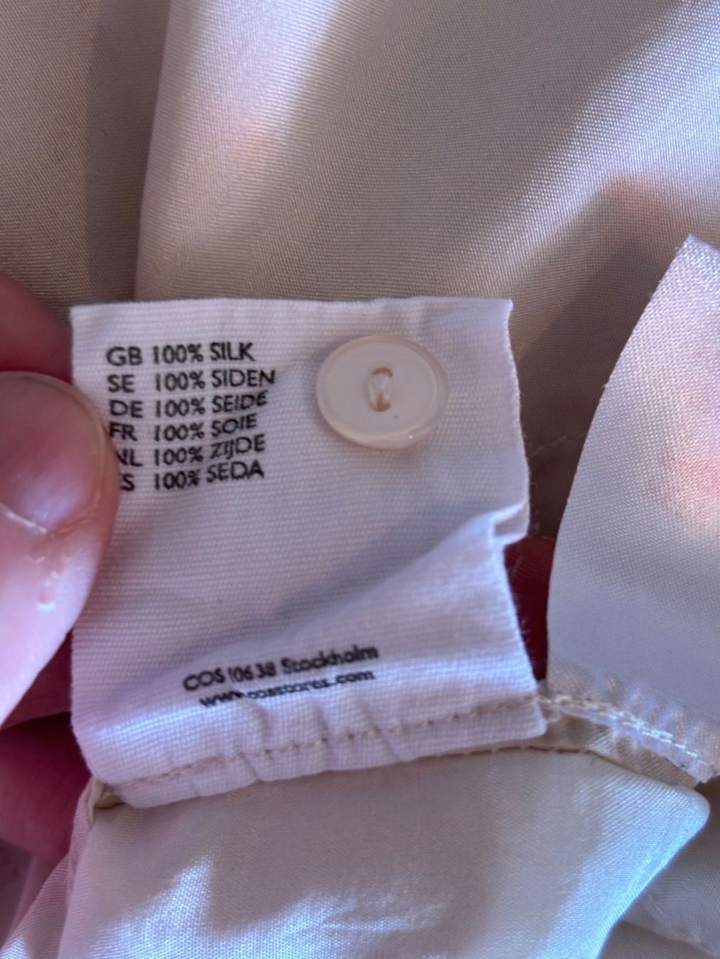Cos Blusen: COS Seidenbluse in off-White Gr. 40 – Gebraucht aus Zürich von missmodernage 5