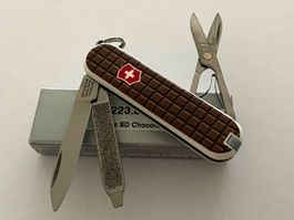 Victorinox Classic SD  * Chocolate * Mini Couteau * NEU