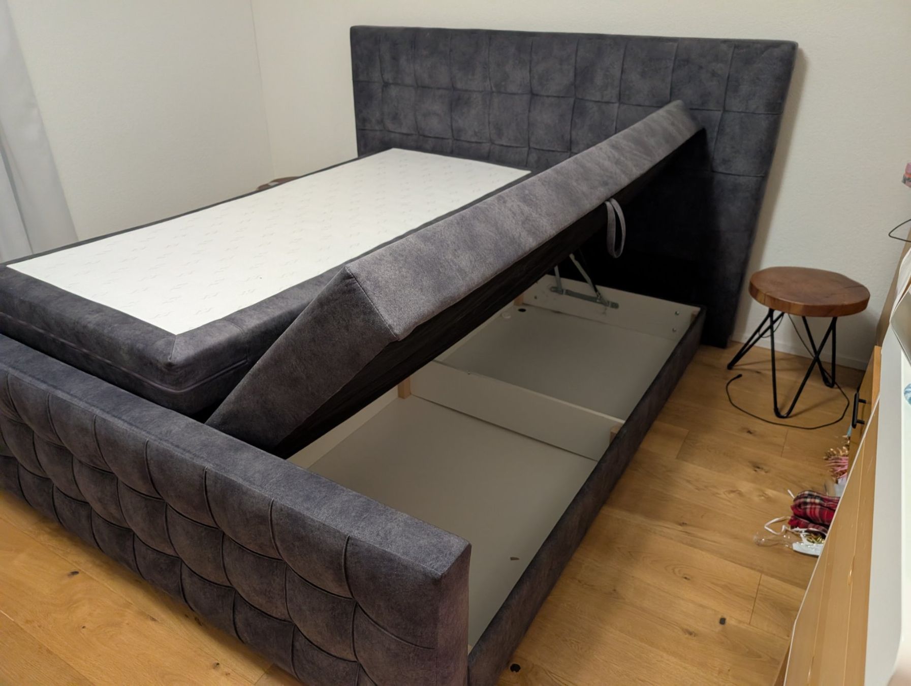 Lits: Boxspringbett dunkelgrau – D'occasion à Zollikofen par tantun 5