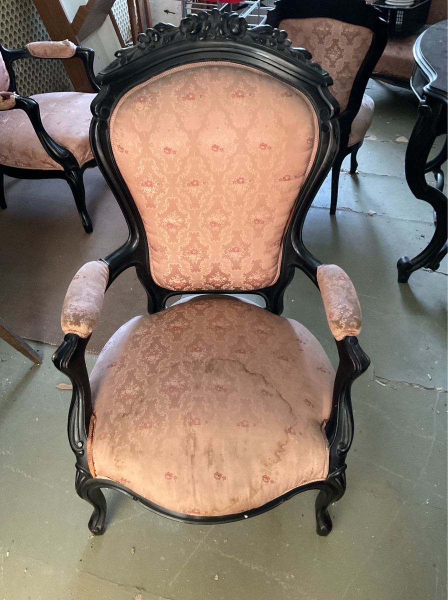 Set di tavolo e panche: Antikes Salon Ensemble/Ensemble de salon ancien – Usato da Männedorf venduto da Gocmek 6