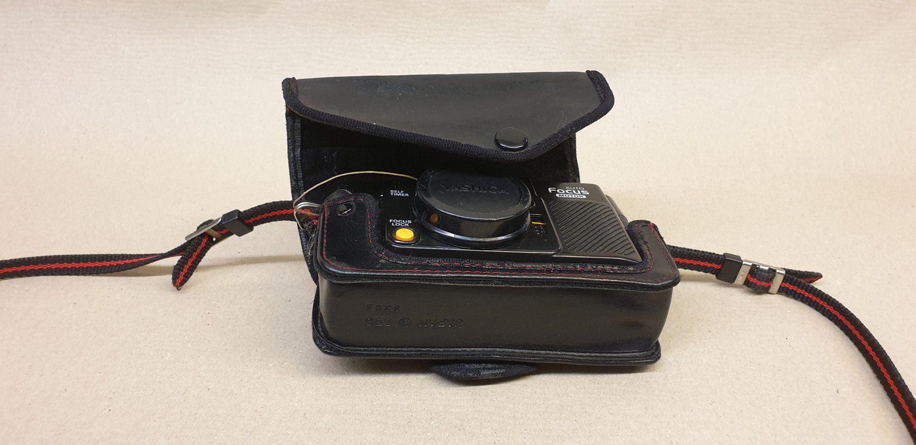 Yashica Kamera: Yashica Full Automatic Auto Focus Motor – Gebraucht aus Emmen von Brockofsky 5