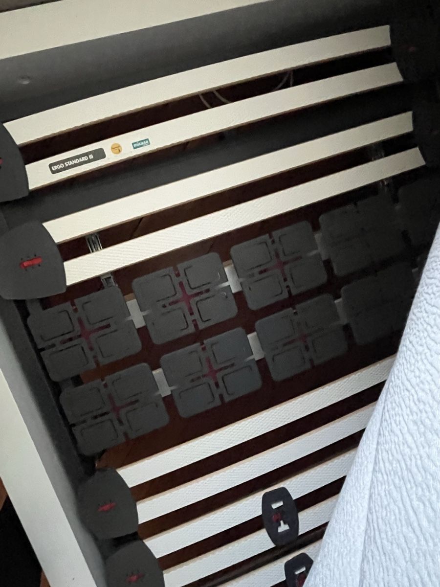 Letti: Doppelbett 1.80 x 2m – Usato da Ostermundigen venduto da jovia2000 2