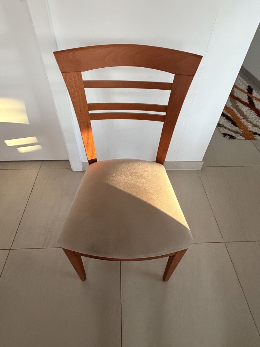 Calligaris Sedie: Calligaris Solid Cherry Wood Chairs – Usato da Blonay venduto da can_suisse 1