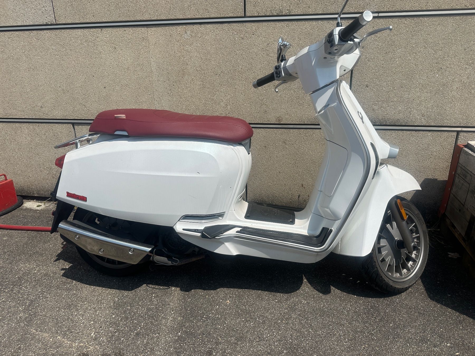 Lambretta Scooter: Lambretta V125 Spezial Flex – Usato da Zürich venduto da oza_gy8w