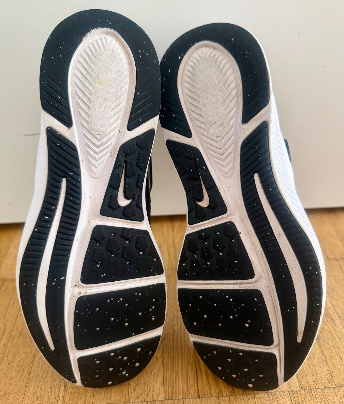 Nike Chaussures garçon: Nike Star Runner 2.0 Grösse 35 – D'occasion à Zürich par giovannisp 4