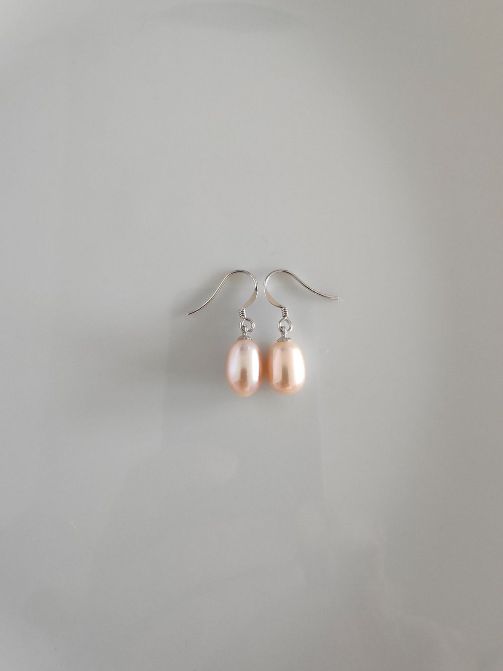 Ohrringe & -stecker: Süsswasserperle Ohrhänger, rosa, ca. 8.7x13mm – Neu und originalverpackt aus Rümlang von 21f