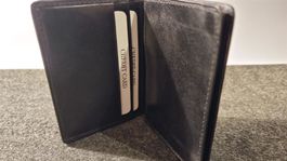Portemonnaie aus Leder in schwarz
