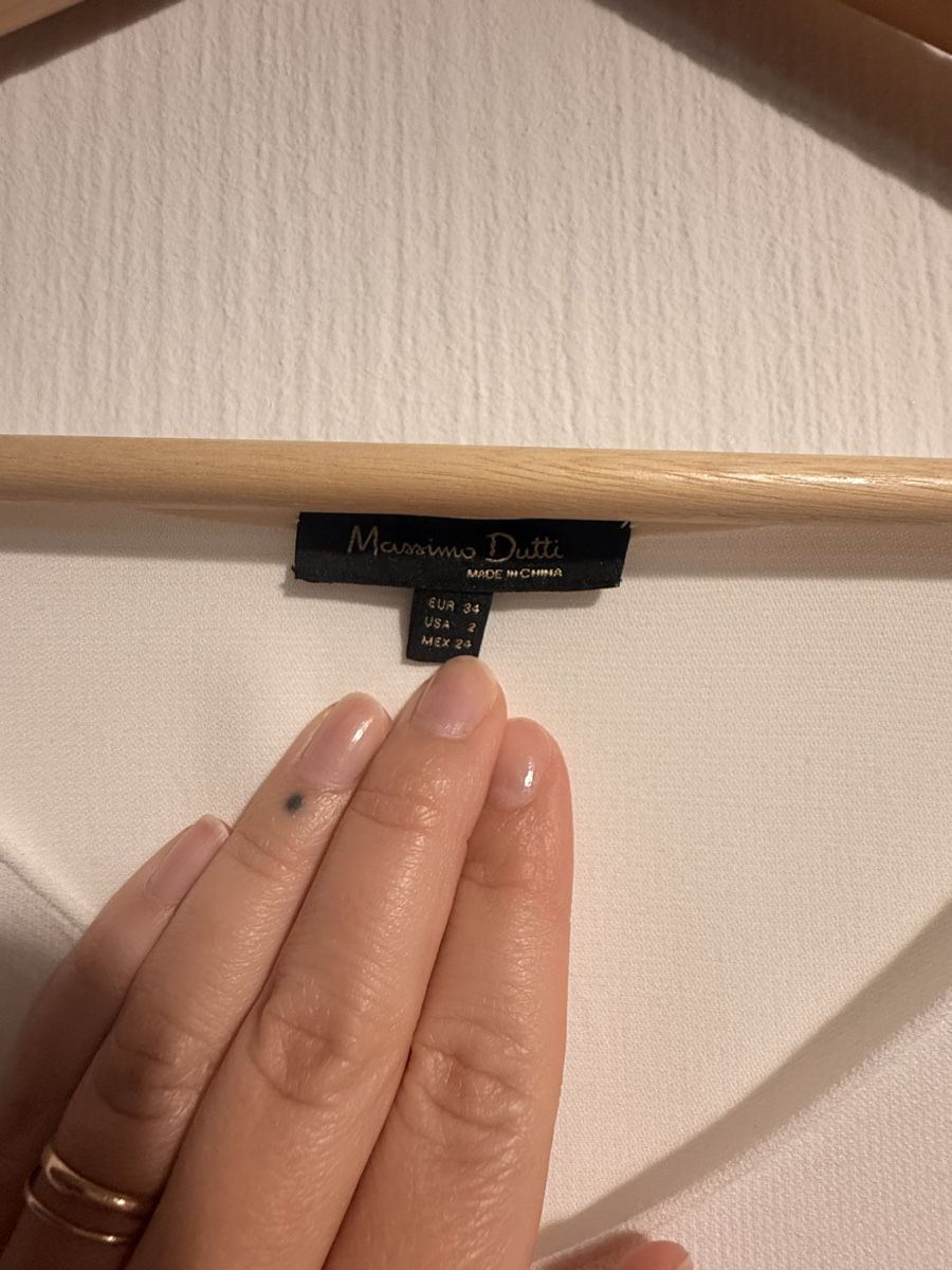 Massimo Dutti Chemisiers: Chemisier Massimo Dutti taille 34 – D'occasion à Monnaz par MDVintage 1