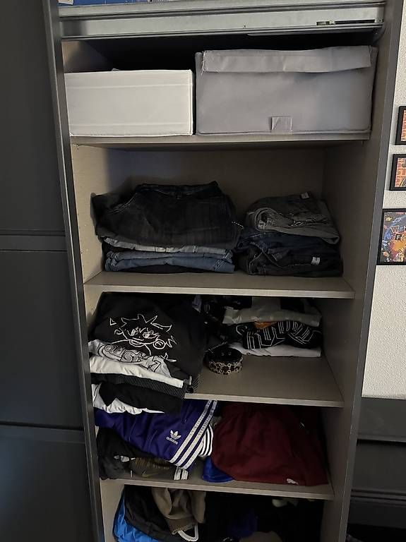 Armoires: Armoire – D'occasion à Mont Sur Rolle par h4l_m6j2 2