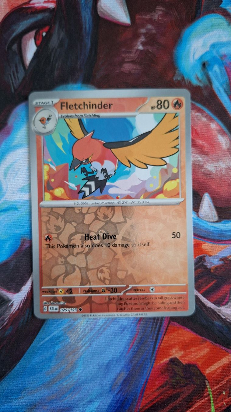 Pokémon Carte collezionabili: Fletchinder - Reverse Holo - Pokemon Paldea Evolved – Usato da Altstätten SG venduto da GGsGameshop