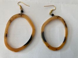 Ohrringe aus Horn, Handgemacht
