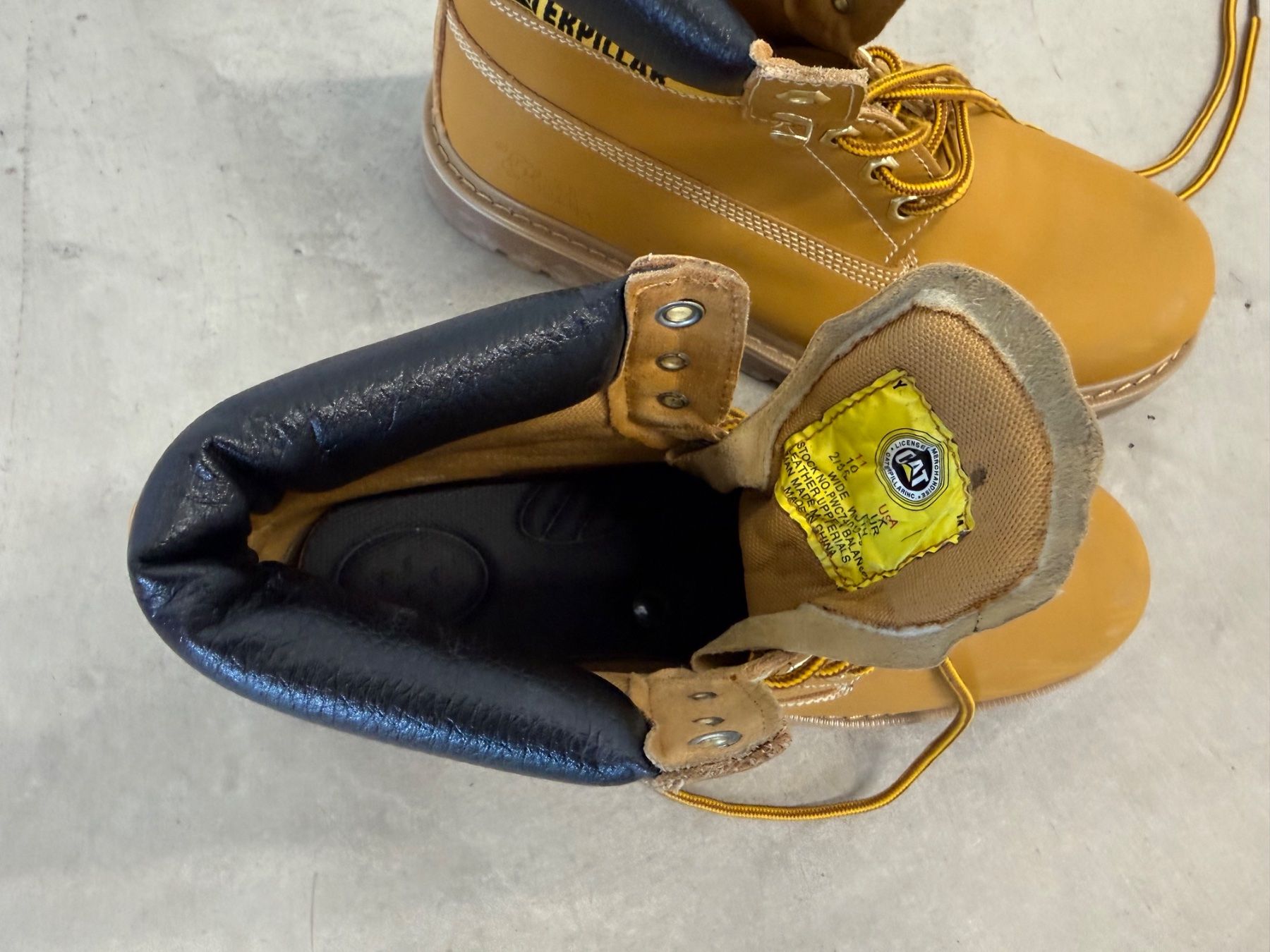 Caterpillar Scarpe da uomo: Caterpillar Boots – Nuovo (secondo la descrizione) da Zürich venduto da guille.arg 1