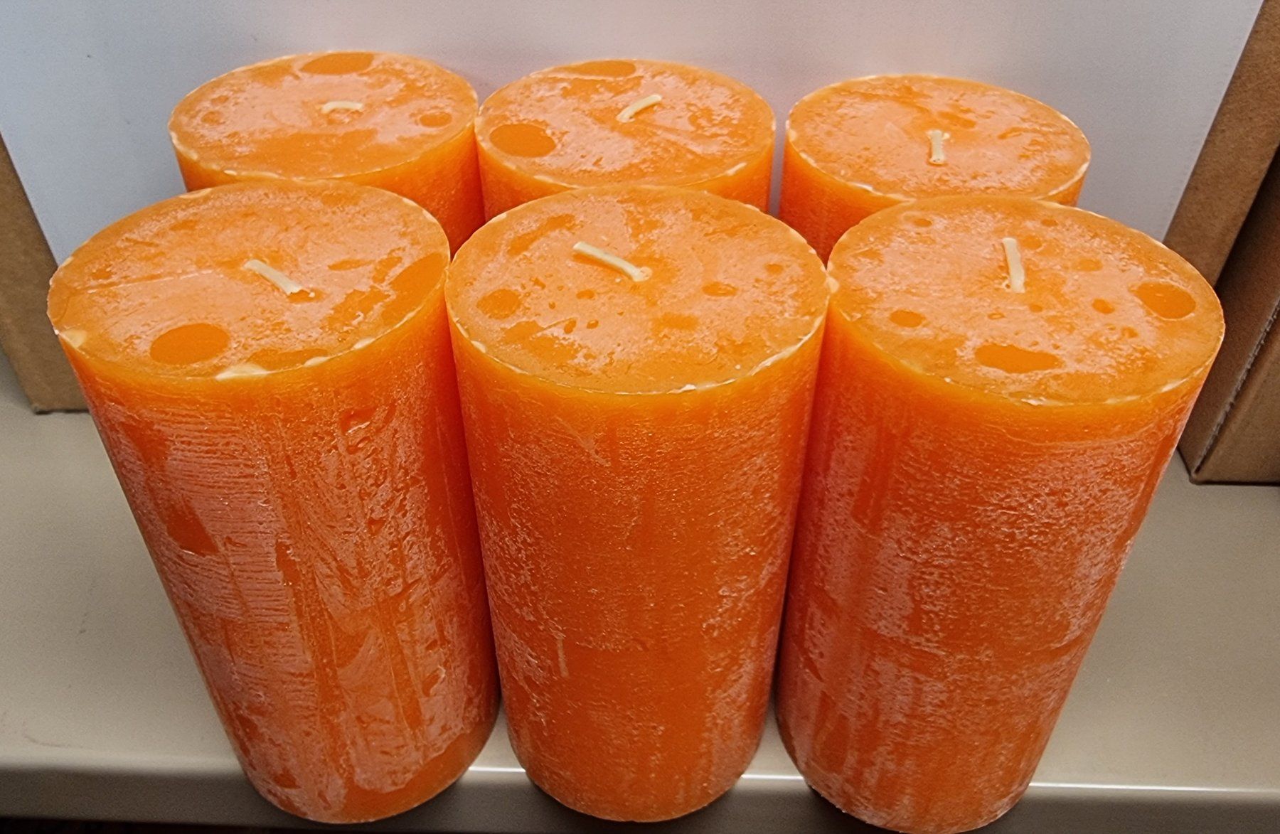 Kerzen: Duftkerze Maracuja 6 Stück – Neu und originalverpackt aus Appenzell von frisch-froehlich