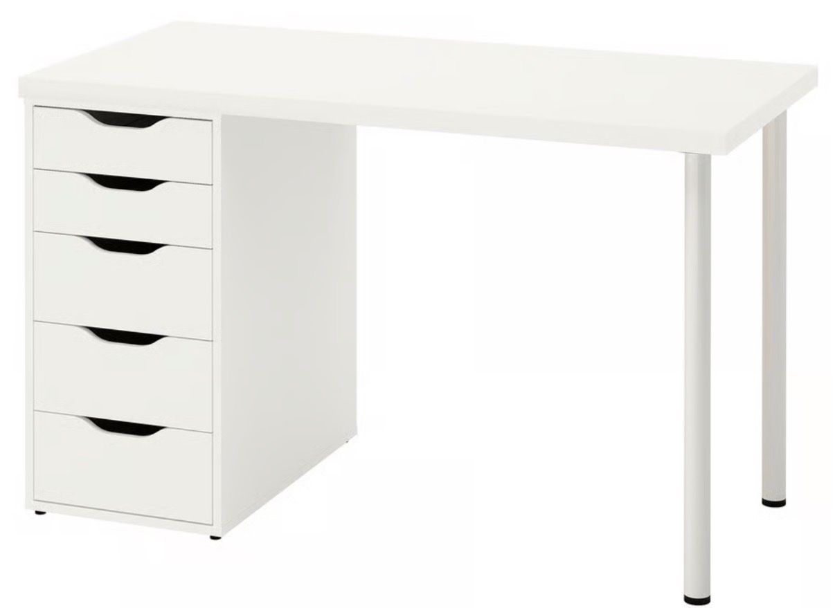Ikea Bureaux: Bürotisch – D'occasion à Oberwil BL par sucrine