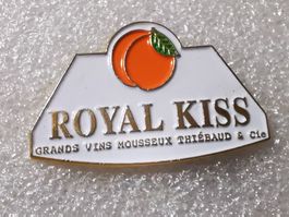 Ansteckpin 114: Royal Kiss