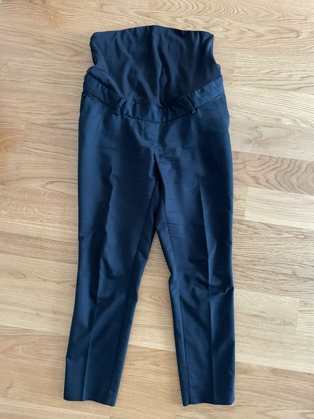 H&M Pantalons: Umstandshose,  Grösse M – D'occasion à Kloten par schunksz 1