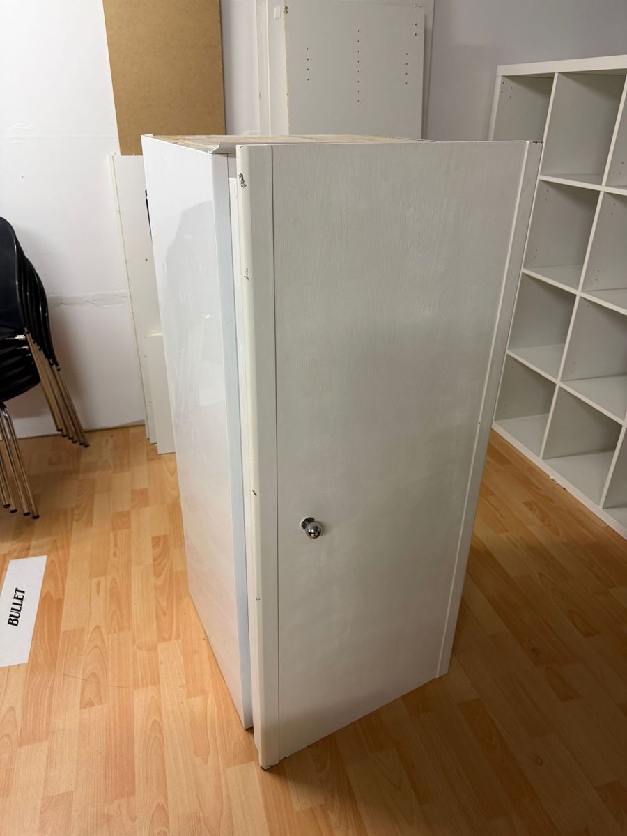 V-Zug Kühlschrank: Einbaukühlschrank V-Zug – Gebraucht aus zürich von ali_gy25 2