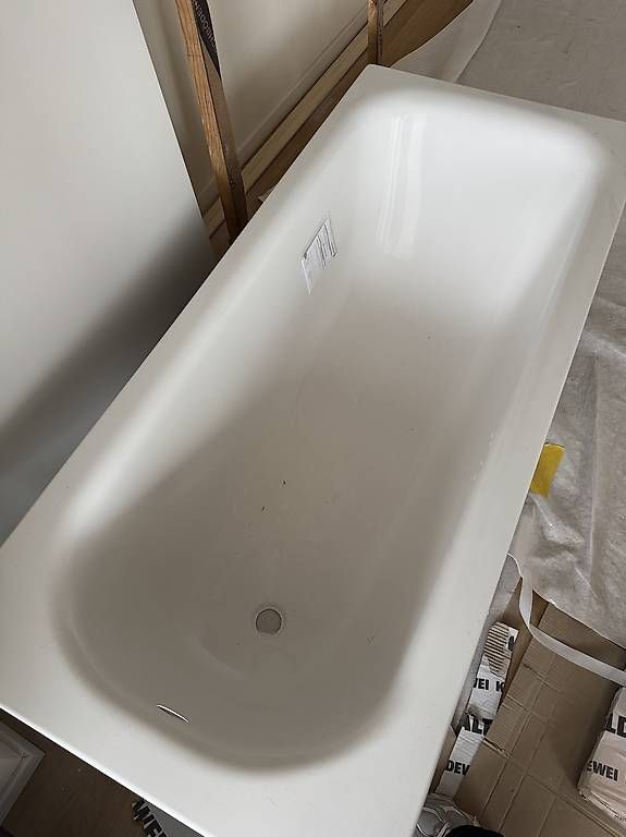 Vasche da bagno: Vasca da bagno  – Usato da Dino venduto da Giorgia.vollmeier