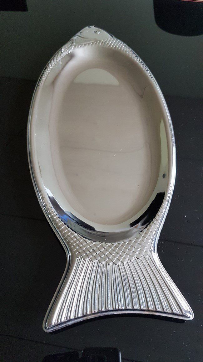 Servierplatten: Servierplatte Fischform – Gebraucht aus Giswil von online-Brockenhaus 1