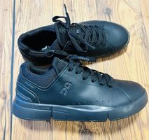 On The Roger Advantage Sneaker, Gr. 38, Schwarz Neu!