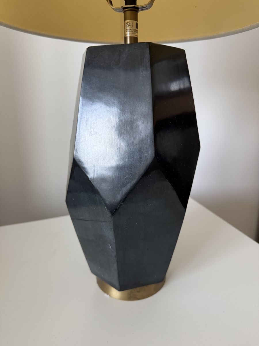 Lampade: Modern Black Table Lamp with Beige Shade for Spring! – Usato da Schwyz venduto da adbaar 2