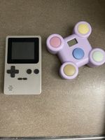 Retro Game Konsole Bundle: Spielespass für Gross & Klein!