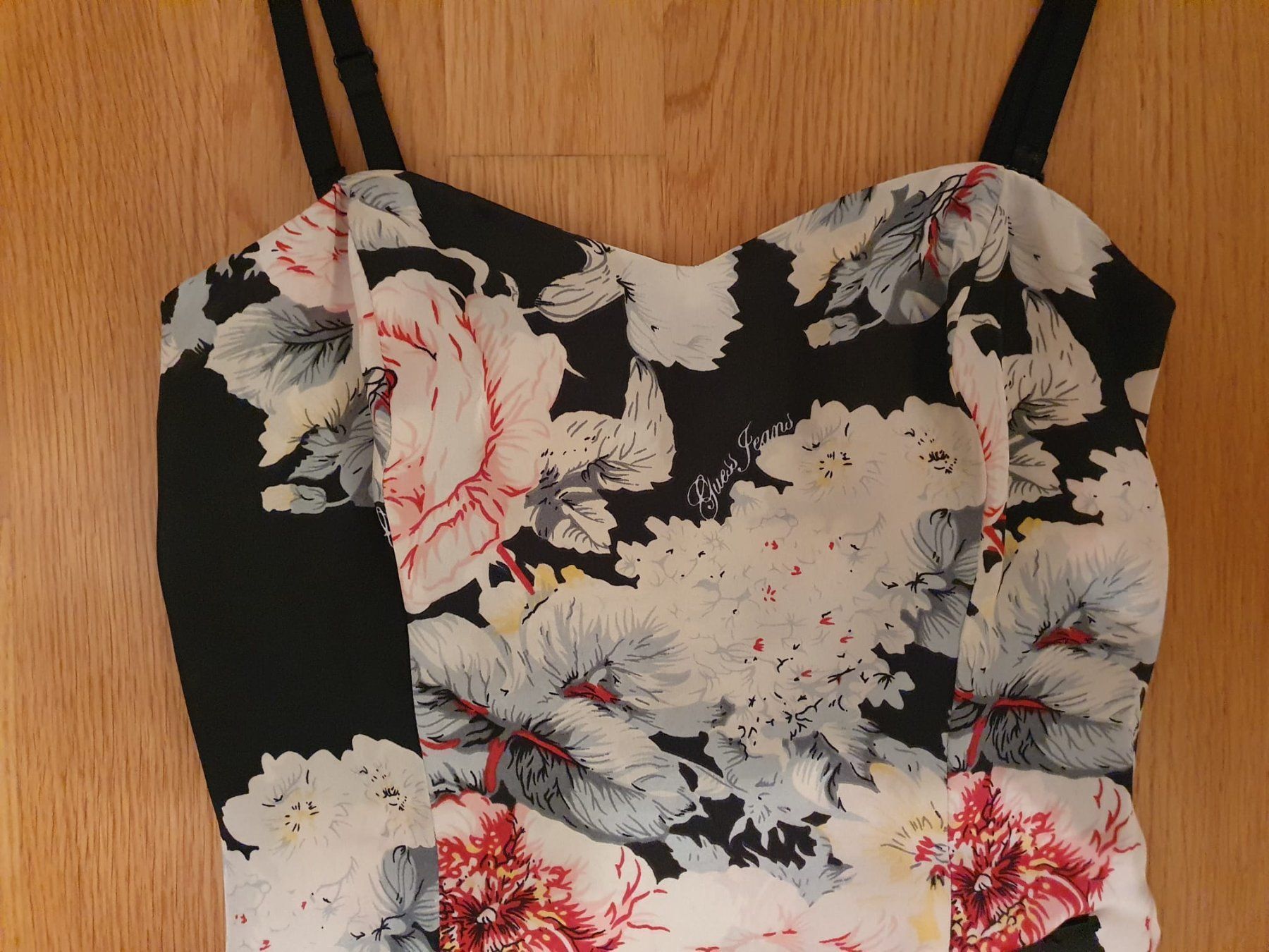 Kleider: Guess Blumen-Seiden-Kleidchen Gr.36 – Neu (gemäss Beschreibung) aus Schaffhausen von sabrina915 2