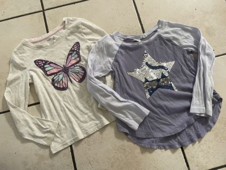 2 süsse GAP Langarmshirt, Gr. XS(4-5J), Mädchen, Top Zustand