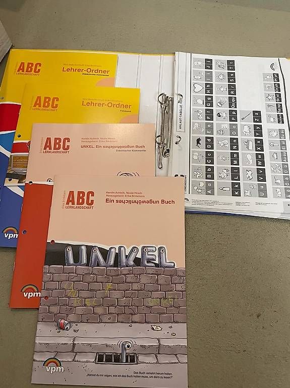 Raccoglitori: ABC Lernlandschaft Lehrer-Ordner – Usato da nidau venduto da CLCLCLCL 1