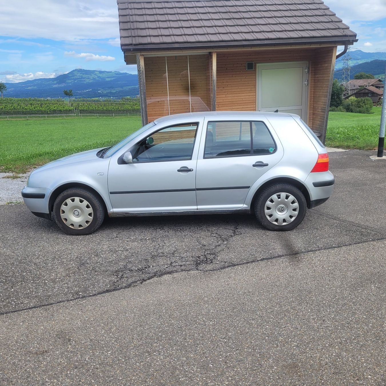 VW Autos: VW Golf 4 motion – D'occasion à Galgenen par hup_gww9 4