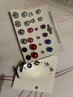 Lot 15 paires de boucles d’oreilles (fantaisie)