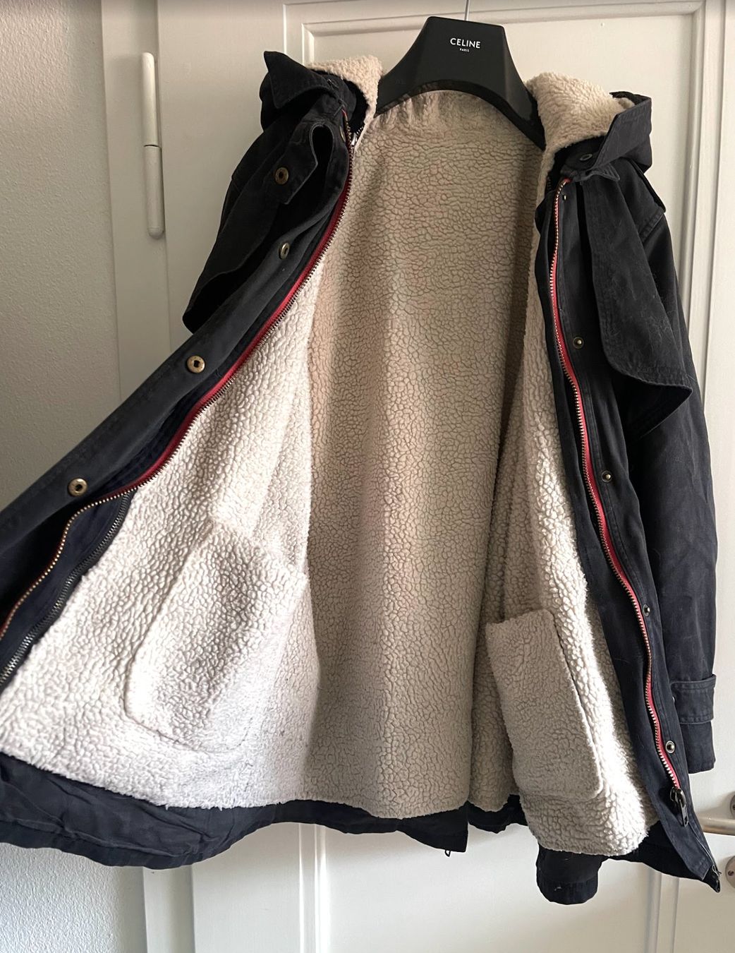 Vestes: Yeou-ya Black parka with red zippers – D'occasion à Zürich par aliiix 2