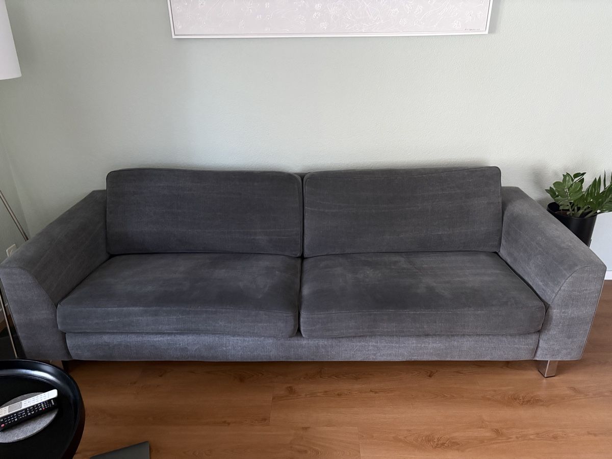 Interio Sofas: Graues Stoffsofa – Gebraucht aus Zürich von Sommerhaus0