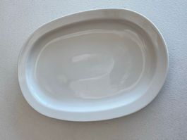 grand plat de qualité en porcelaine